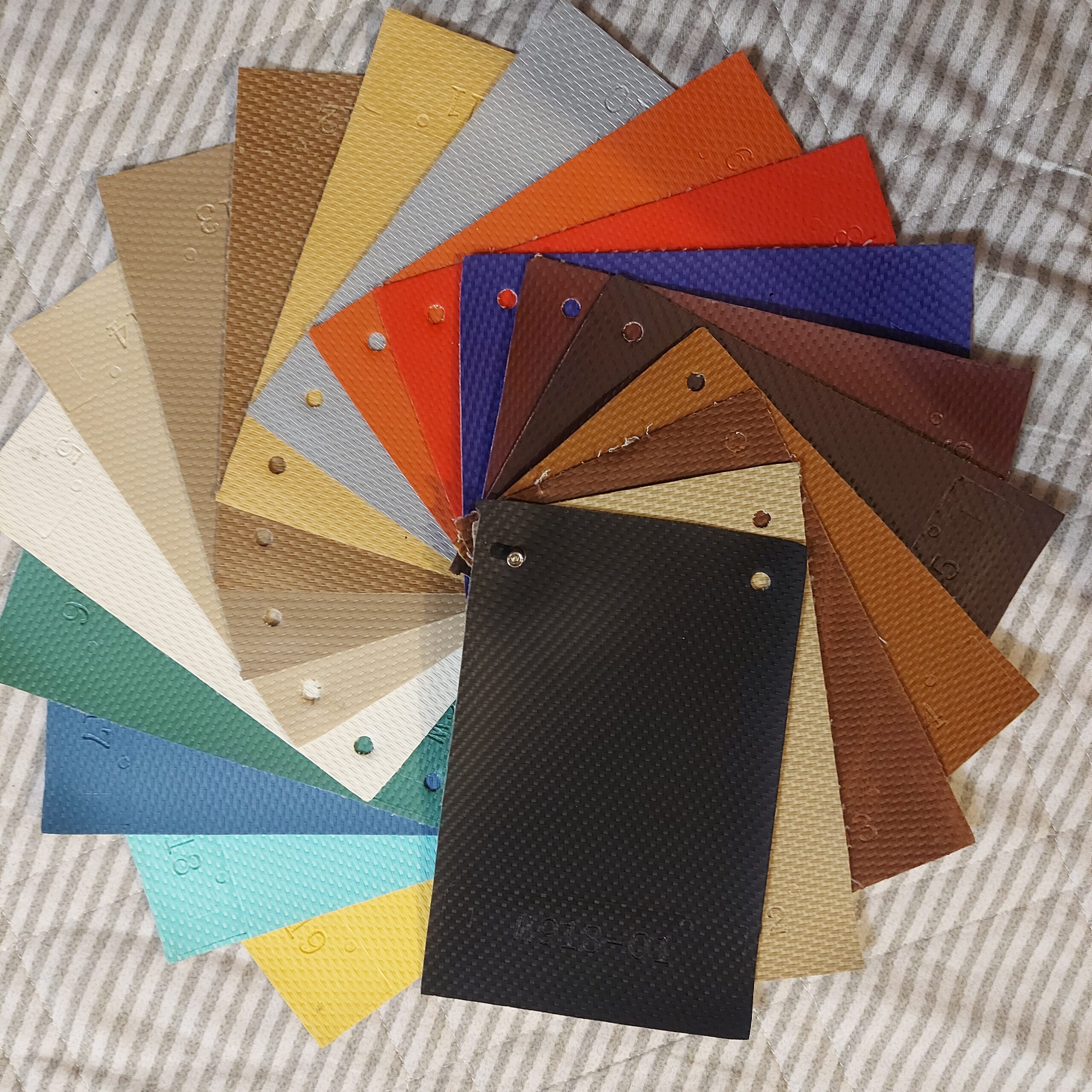 Mẫu da Cacbon cho ghế massage giá rẻ